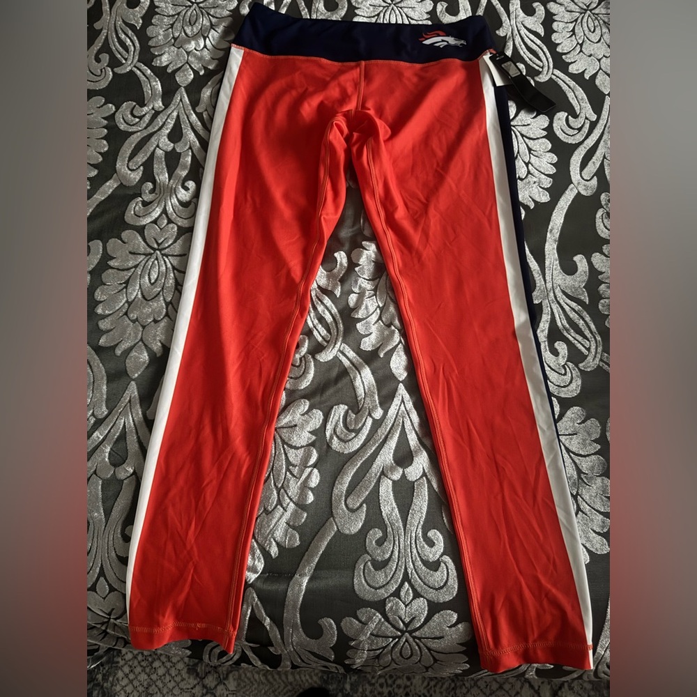 NWT Official NFL Denver Broncos Leggings, Sz L